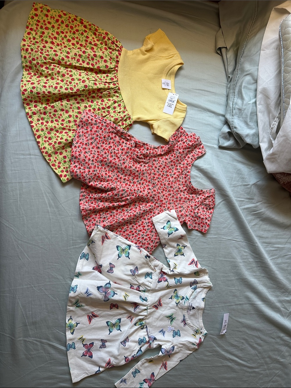 Baby girl gap dressed 6-12 months